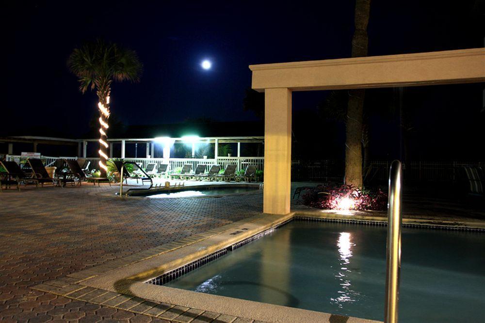 The Gardens At Beachside Colony タイビーアイランド エクステリア 写真